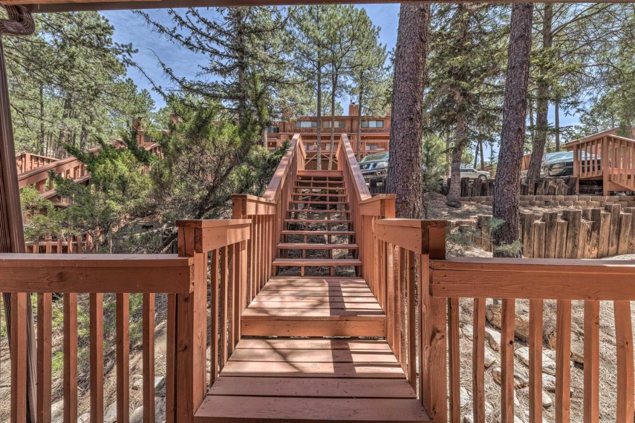 Forested Ruidoso Condo With Deck And Fireplace! Екстериор снимка