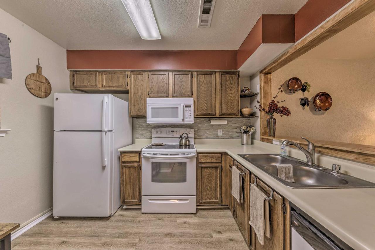 Forested Ruidoso Condo With Deck And Fireplace! Екстериор снимка